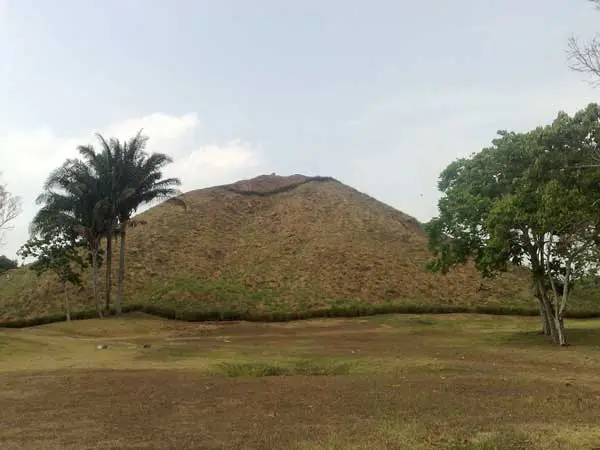 La-Venta-Pyrámide Pyramide de La Venta - Mystères de la civilisation olmèque