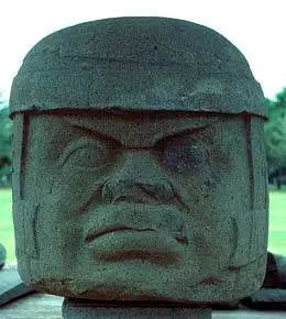 sculpture-tete-olmeque